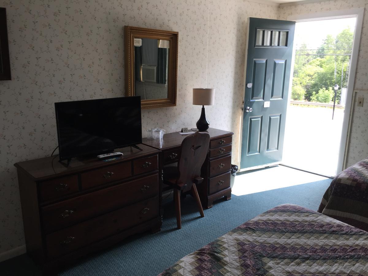 Swiss Inn Londonderry Extérieur photo
